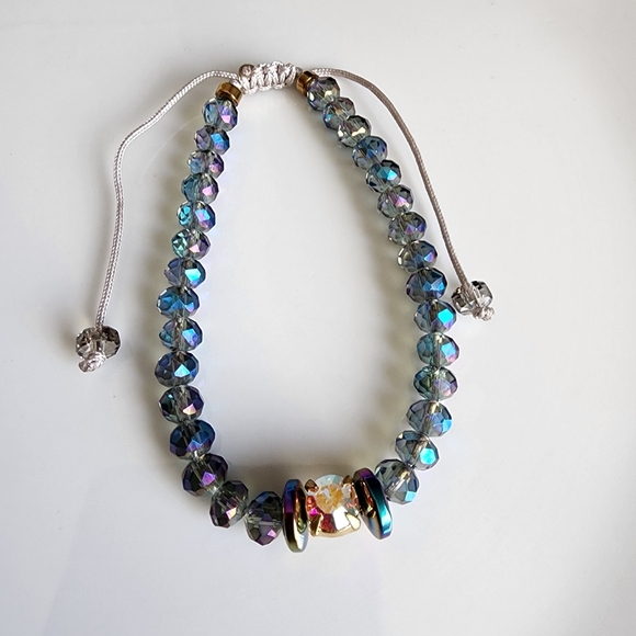 Iridescent Beaded Bracelet - Picture 3 of 7
